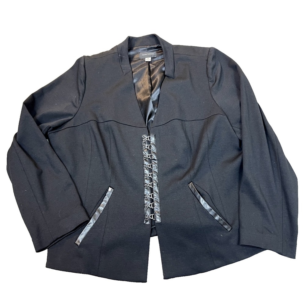 Blazer Mark Zunino 1X Women Black Hook and‎ Eye Closure